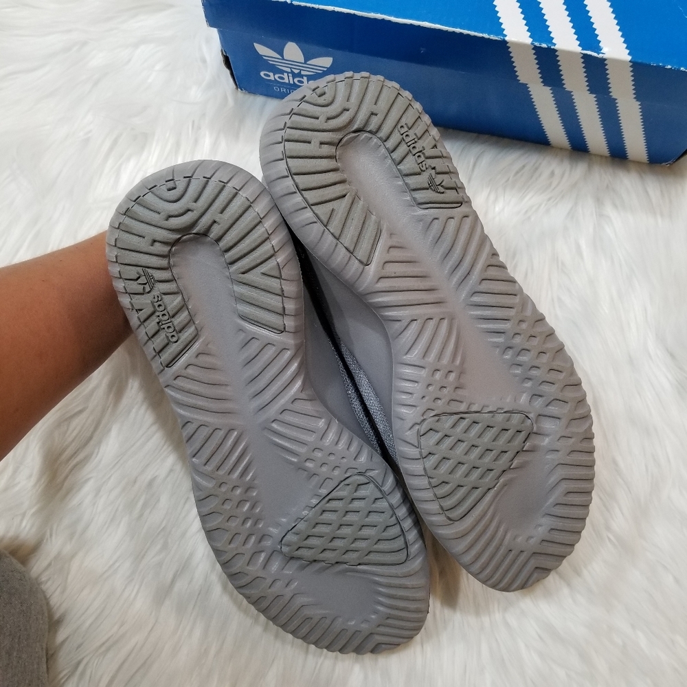 Adidas Tubular Shadow Sneakers Color Gray With Silver Glitter SIZE 8 Women..... - Picture 8 of 10
